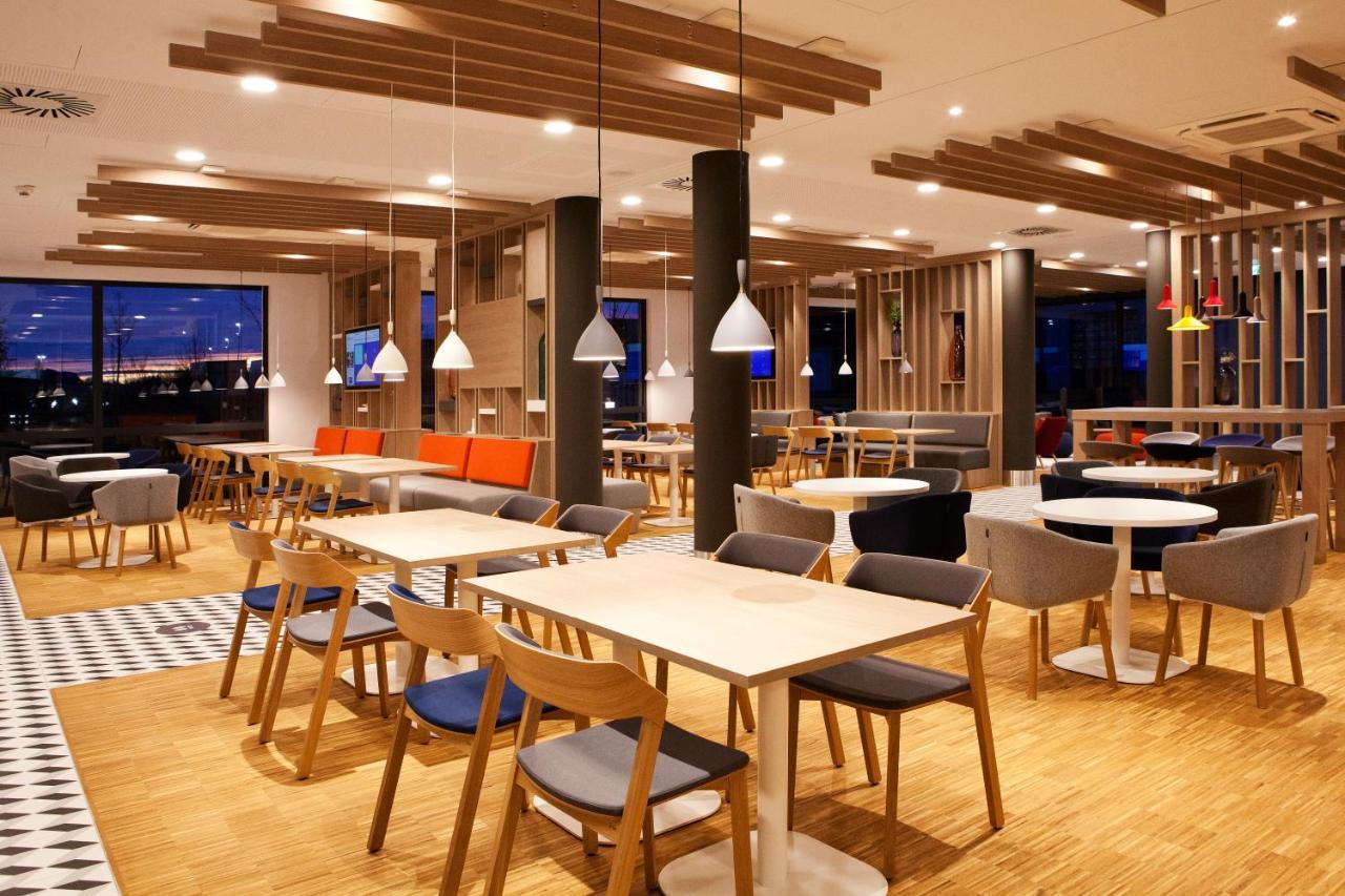 Holiday Inn Express - Offenburg By Ihg Dış mekan fotoğraf