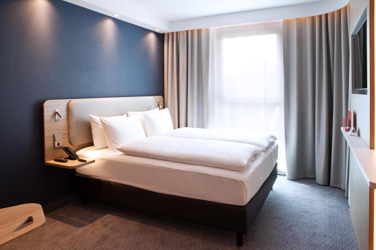 Holiday Inn Express - Offenburg By Ihg Dış mekan fotoğraf