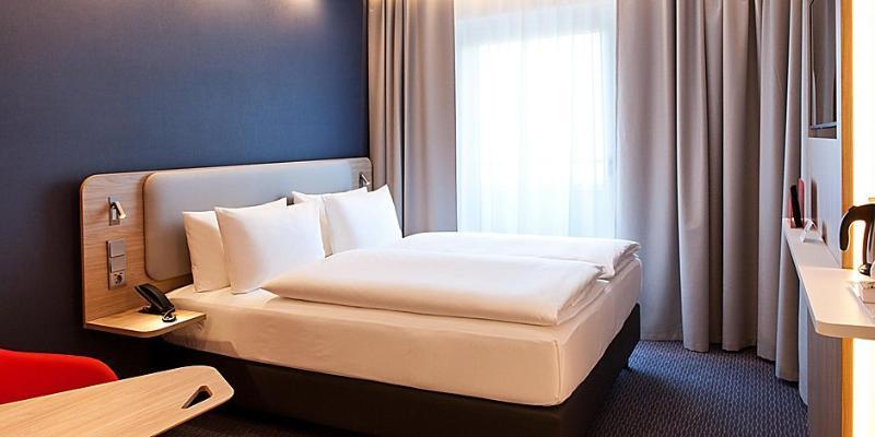 Holiday Inn Express - Offenburg By Ihg Dış mekan fotoğraf